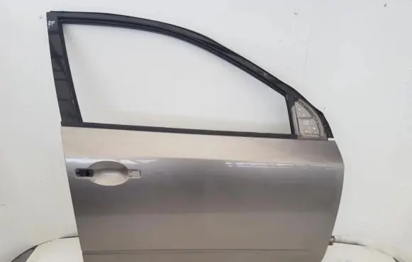Nissan Murano Z50 Front door