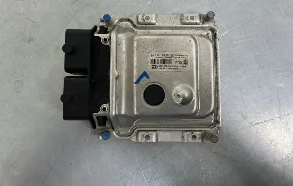 Hyundai i20 (GB IB) Engine control unit/module 391F203GA0 0261S10773 1038407875
