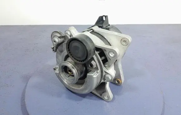 Nissan Qashqai Generator/alternator 2310A-1749R