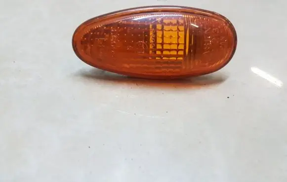 Mitsubishi Pajero Sport I Front fender indicator light