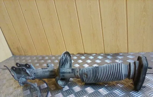 Hyundai Matrix Rear shock absorber/damper