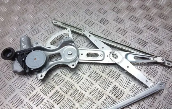 Toyota Prius+ (ZVW40) Front door window regulator with motor 8571012490