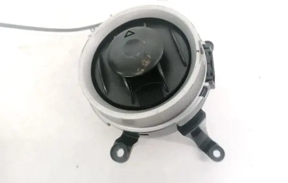 Ford Fiesta Dash center air vent grill