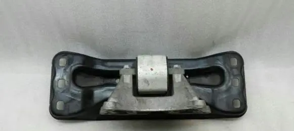 Mercedes-Benz GLK (X204) Gearbox mounting bracket A2042400202