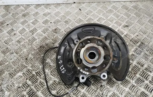 Mercedes-Benz E W213 Rear wheel hub