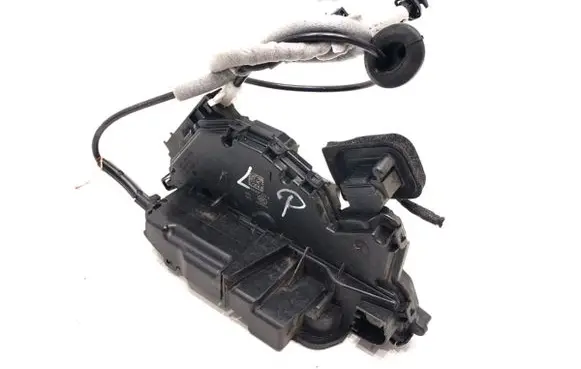 Volkswagen Polo VI Front door lock 5TB837015A