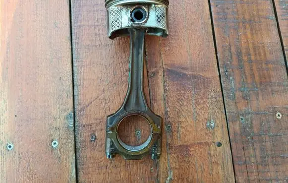 Skoda Fabia Mk2 (5J) Piston with connecting rod 03E 03EG 03E107065P
