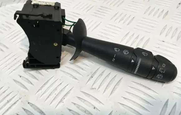 Renault Laguna II Wiper control stalk 8200420148