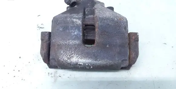 Volkswagen Touran I Front brake caliper