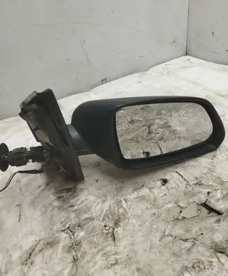 Front door electric wing mirror