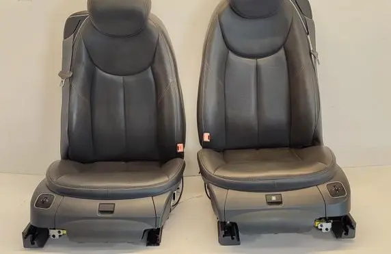 Mercedes-Benz SL AMG R230 Seat set