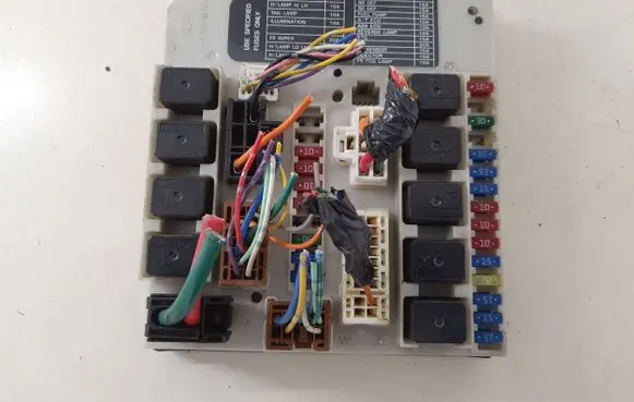 Nissan X-Trail T31 Fuse module