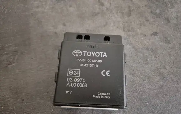 Toyota Hilux (AN10, AN20, AN30) Alarm control unit/module PZ4640013260