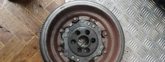 Volkswagen PASSAT B6 Flywheel