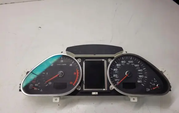 Audi A6 S6 C6 4F Speedometer (instrument cluster) 4F0920951F