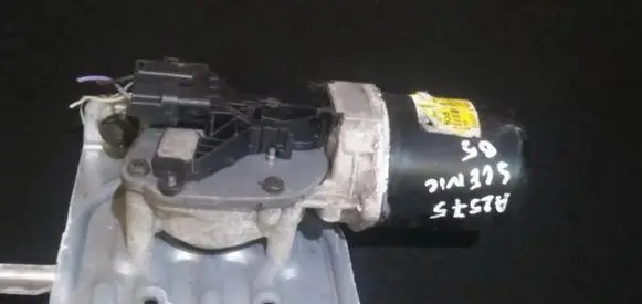 Renault Scenic II - Grand scenic II Wiper motor