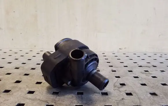 Mercedes-Benz CLS C219 Electric auxiliary coolant/water pump 3130591163