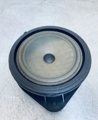 Audi A3 S3 A3 Sportback 8P Front door speaker 8P0035411