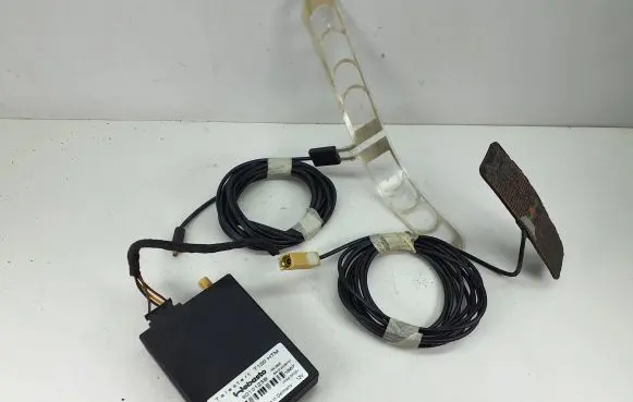 Volkswagen Touran I Other control units/modules 9010123B