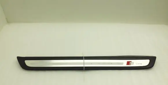 Audi Q5 SQ5 Front sill trim cover 8R0853373 8R0853373A