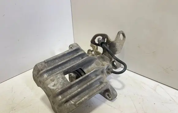 Volkswagen Golf Plus Rear brake caliper