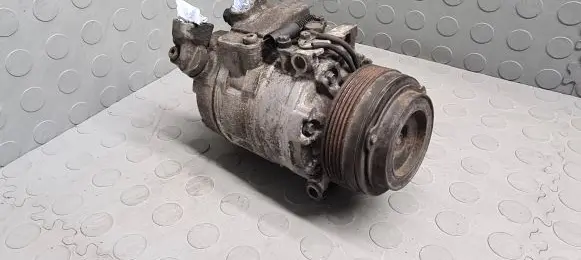 BMW 7 E38 Air conditioning (A/C) compressor (pump) 8381233