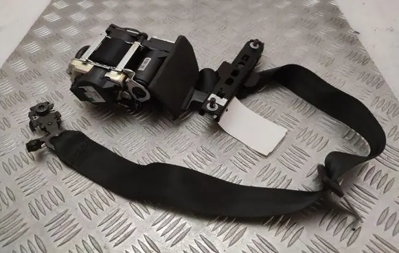 Volvo XC90 Front seatbelt 31675238