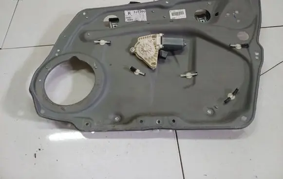 Mercedes-Benz B W245 Sliding door window regulator with motor A169