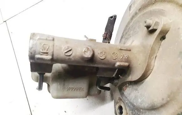 Skoda Octavia Mk2 (1Z) Master brake cylinder 1k1611301c