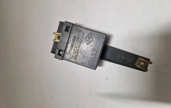 Opel Movano A Door control unit/module 7700822928