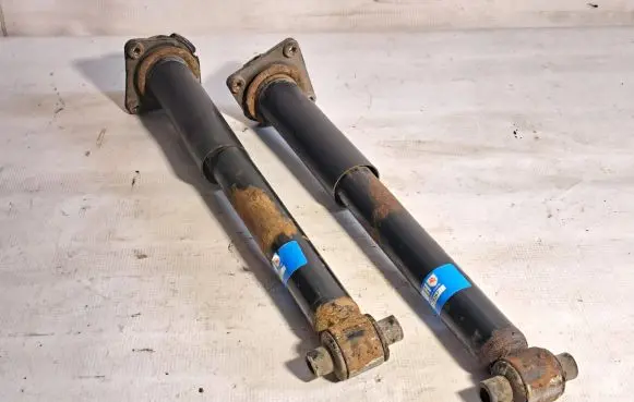 Volvo V70 Rear shock absorber/damper QUINTONHAZELL 179267