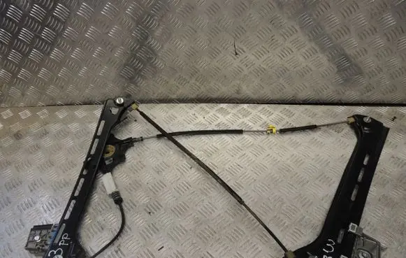 Mercedes-Benz E C207 W207 Front door electric window regulator 