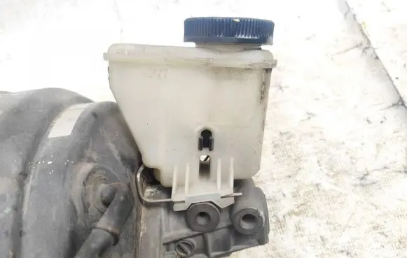 Mazda Xedos 6 Master brake cylinder 862-04500