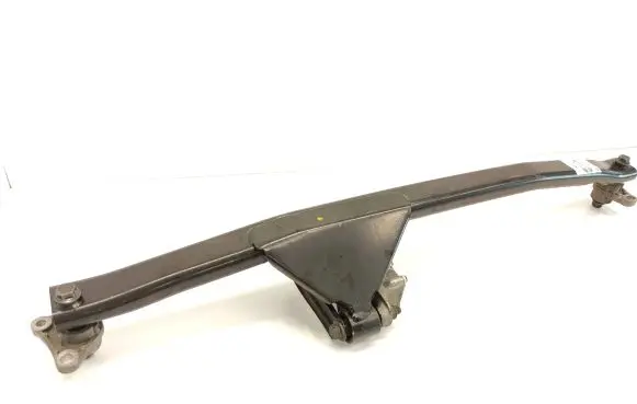 Volvo V70 Engine mounting bracket P30671357 8666205