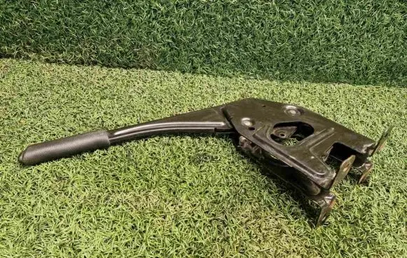 Renault Master III Handbrake/parking brake lever assembly 8200688676