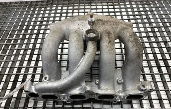 Honda CR-V Intake manifold 