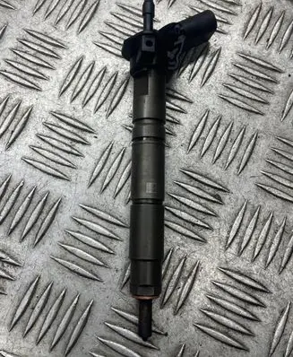 Chrysler 300 - 300C Fuel injector 0445115 061010