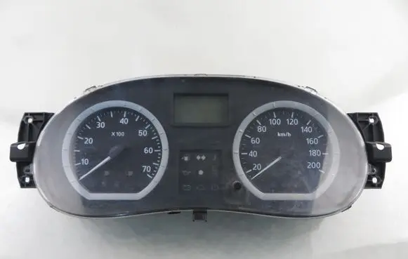 Dacia Logan I Speedometer (instrument cluster) P8200650539