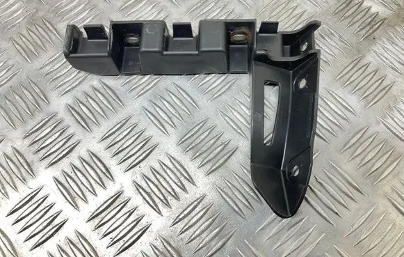 Audi TT TTS Mk2 Front bumper mounting bracket 8J0807183B