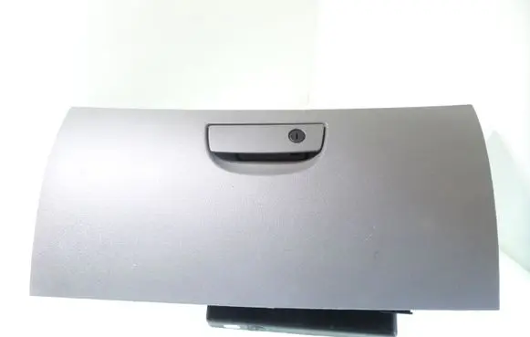 Dodge Magnum Glove box lid/cover 48876A 0UZ80BD5AB