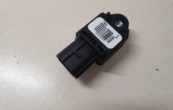 Lexus IS 220D-250-350 Airbag deployment crash/impact sensor 8983102020