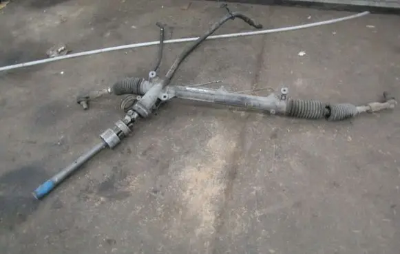Volkswagen PASSAT B5.5 Steering rack 