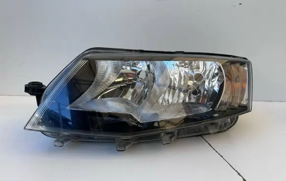 Skoda Octavia Mk3 (5E) Headlight/headlamp 5E1941015