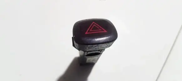 Volvo XC90 Hazard light switch 9168302