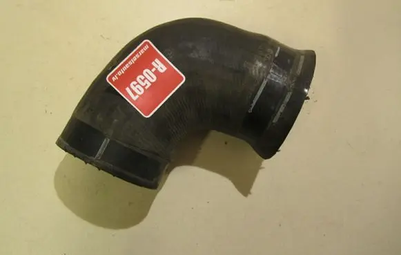 Audi A4 S4 B7 8E 8H Intercooler hose/pipe 8E0145834AL