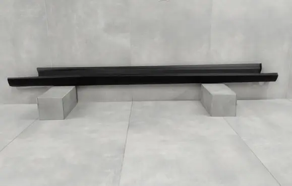 Sill/side skirt trim