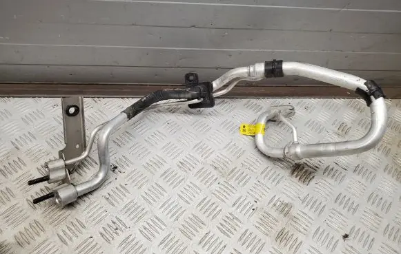 Jeep Grand Cherokee Air conditioning (A/C) pipe/hose 68217214AC