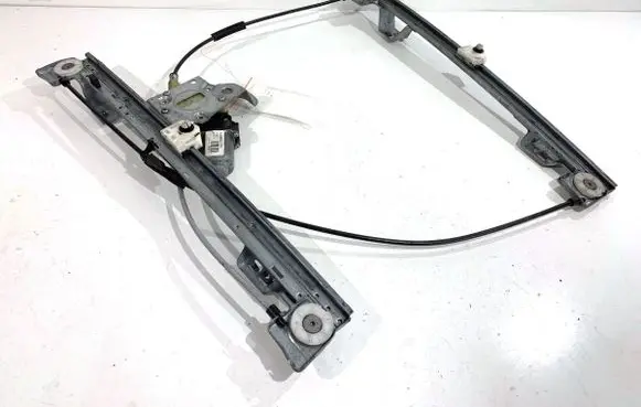 Renault Kangoo II Front door window regulator with motor 402087A