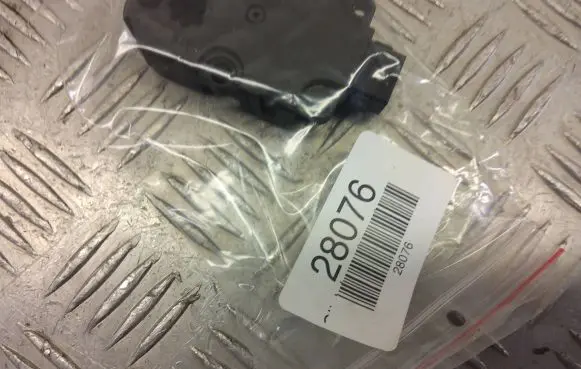 Audi A6 S6 C7 4G Intake manifold valve actuator/motor ZBAT0045D09 CZ1139300857