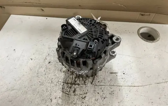 Volvo V40 Generator/alternator 30644799 114010369 FG18T125